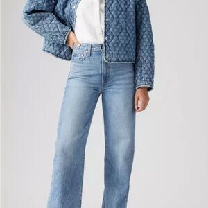 Levi's Ribcage Wide Leg Jeans 28 x 32    // NWT